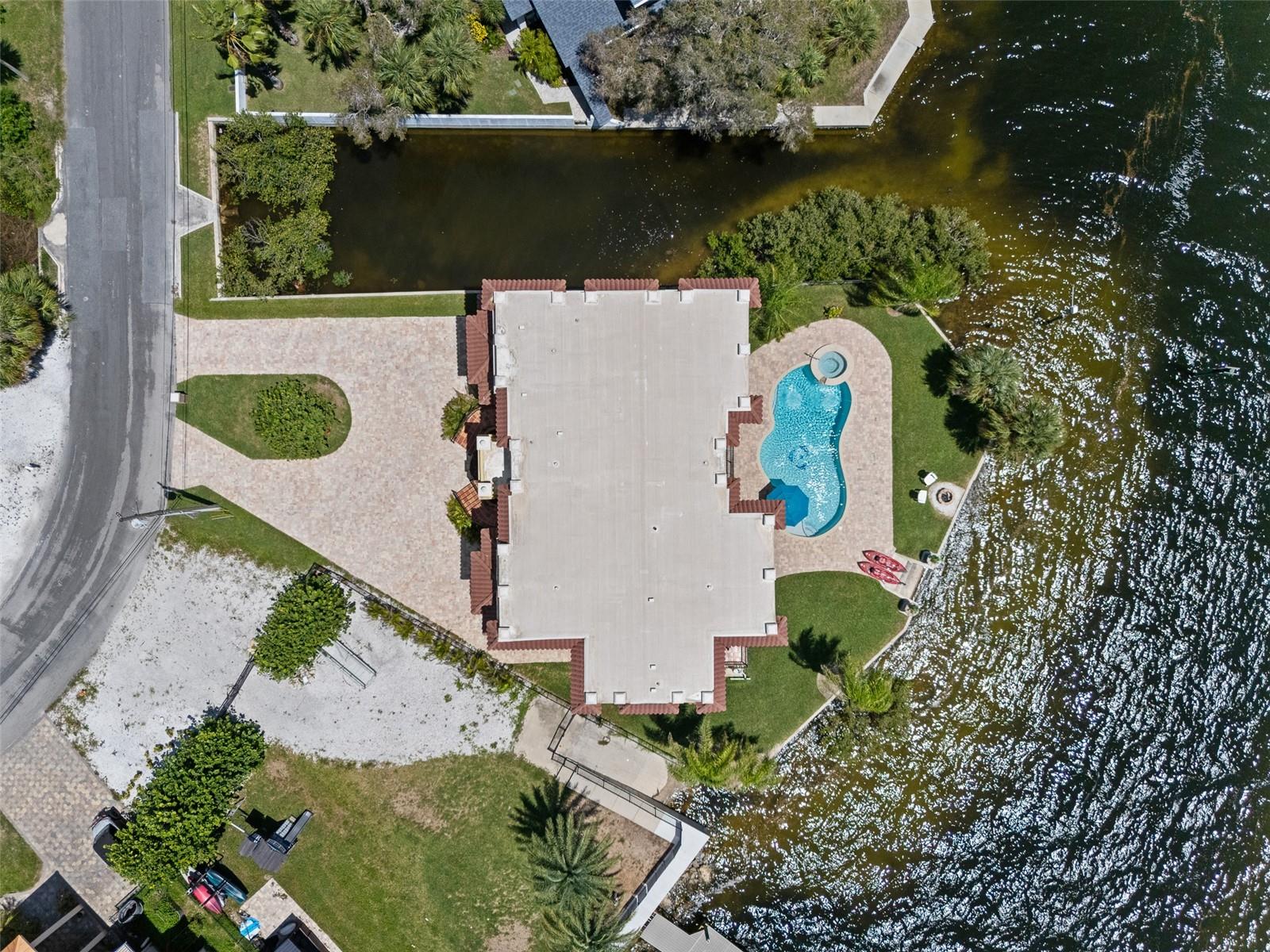 3236 Gulf Winds Cir Property Photo 44