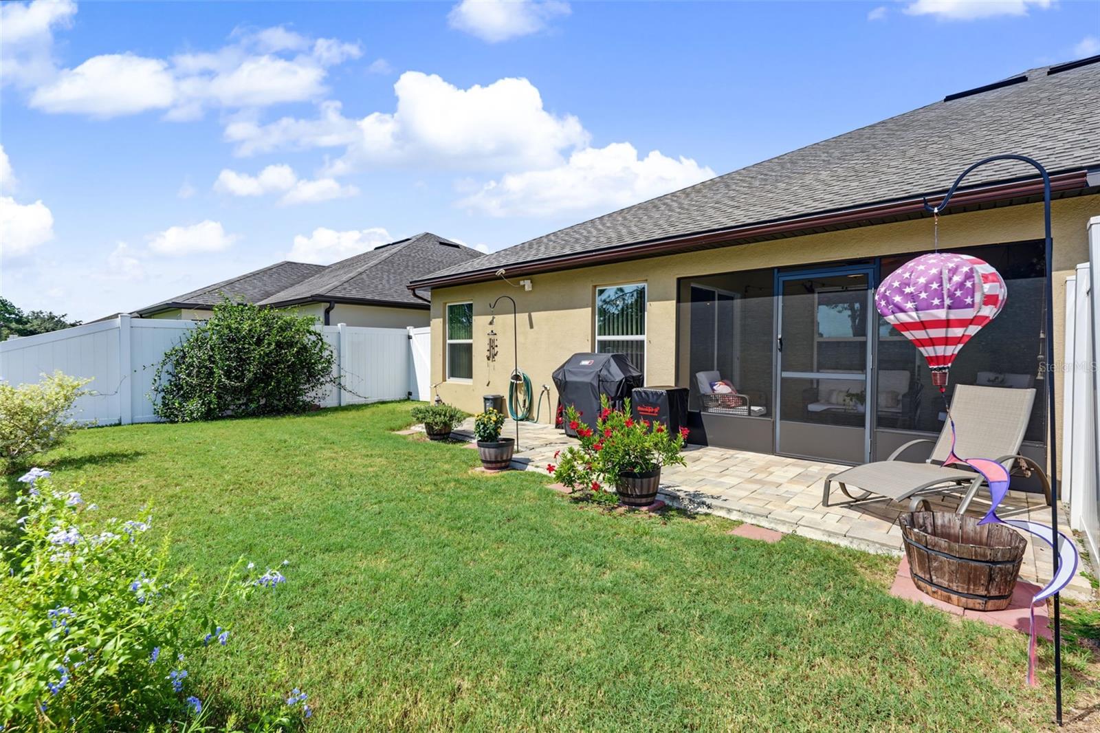 8951 Southern Charm Cir Property Photo 4