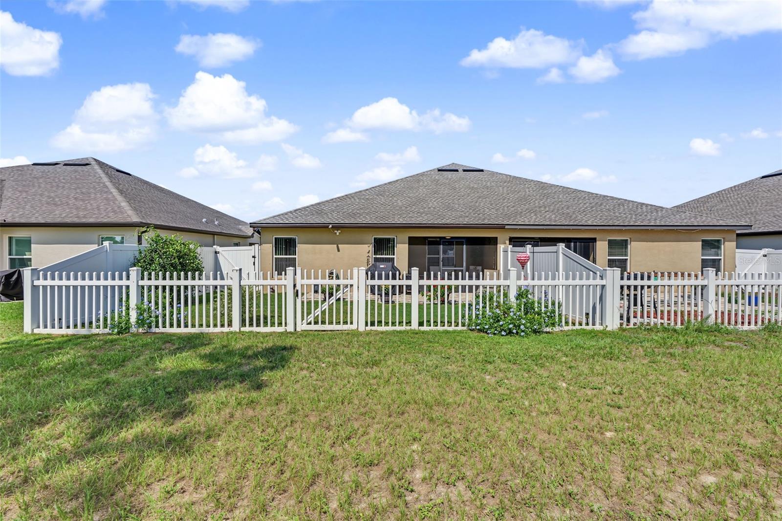 8951 Southern Charm Cir Property Photo 8