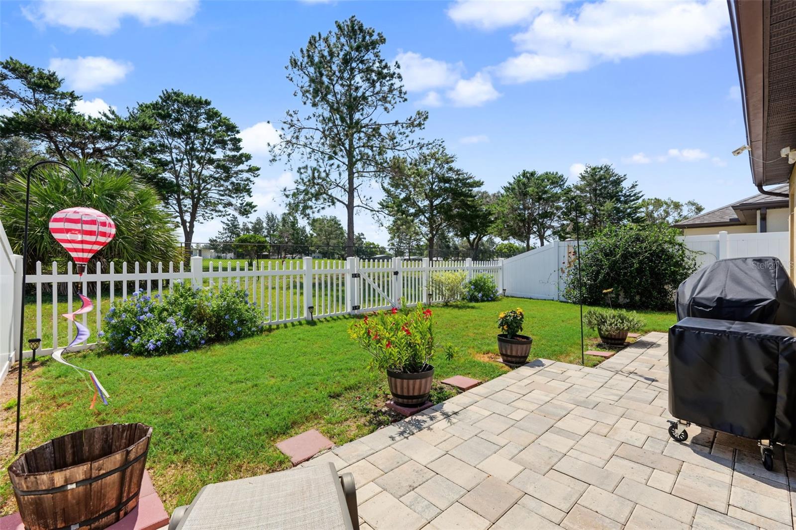 8951 Southern Charm Cir Property Photo 9