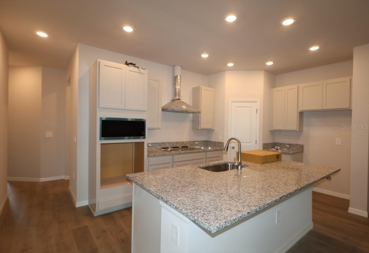 2841 Marrakesh Ln Property Photo 6