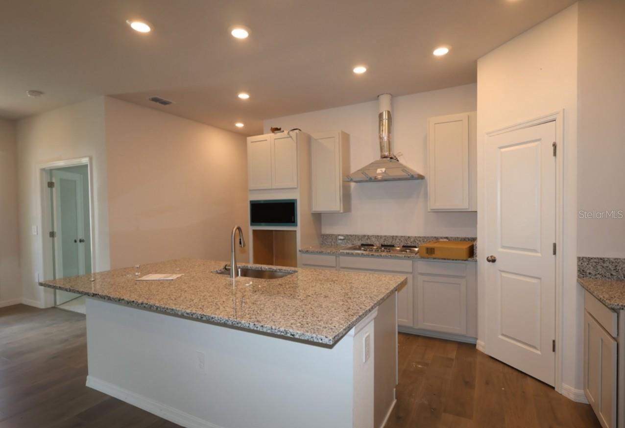 2841 Marrakesh Ln Property Photo 7