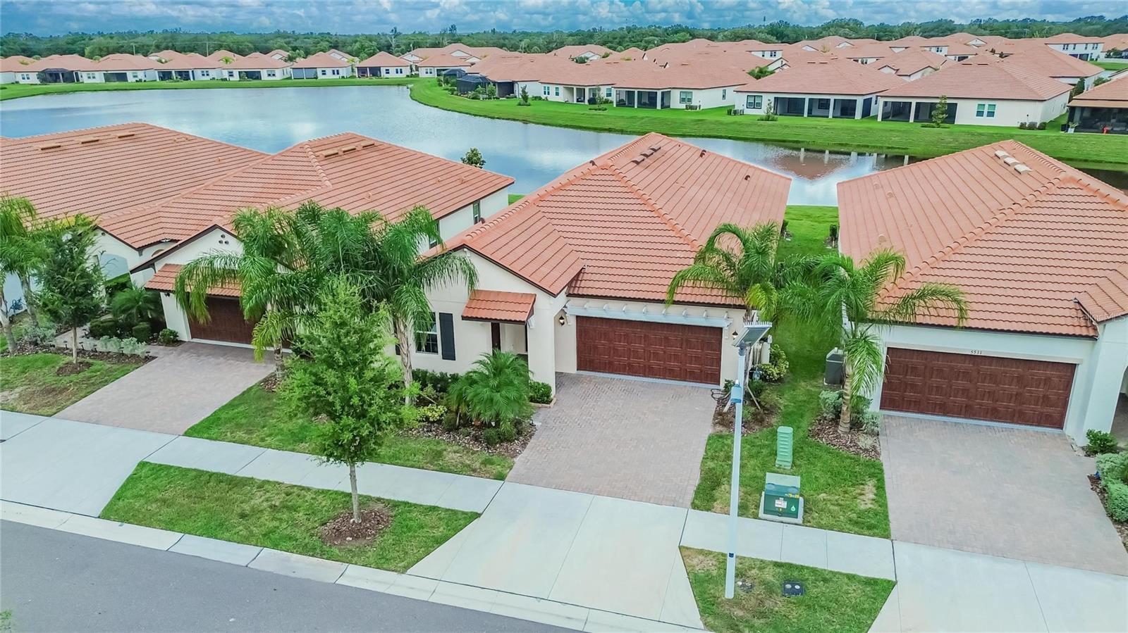 5513 Little Path Dr Property Photo 3
