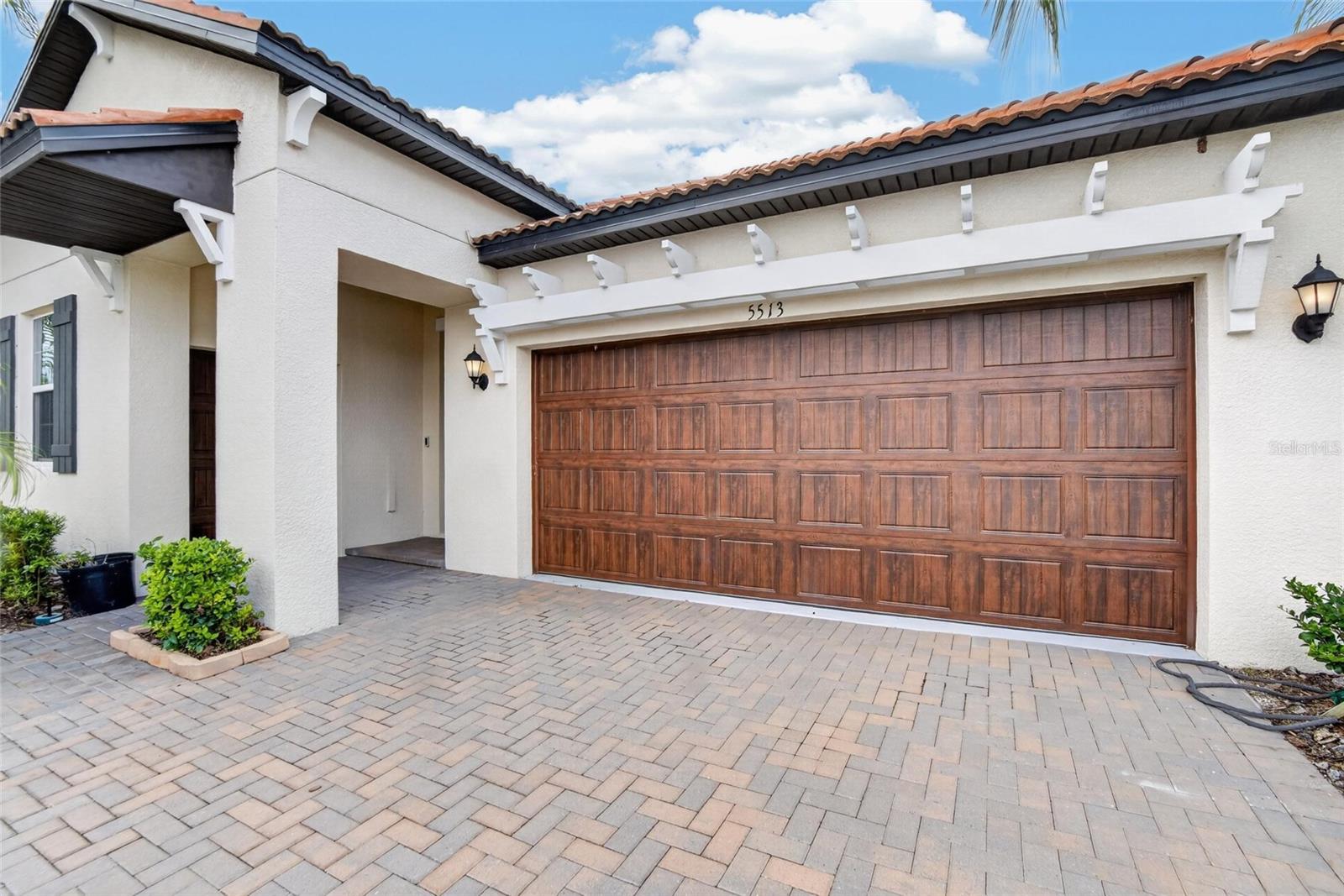 5513 Little Path Dr Property Photo 4