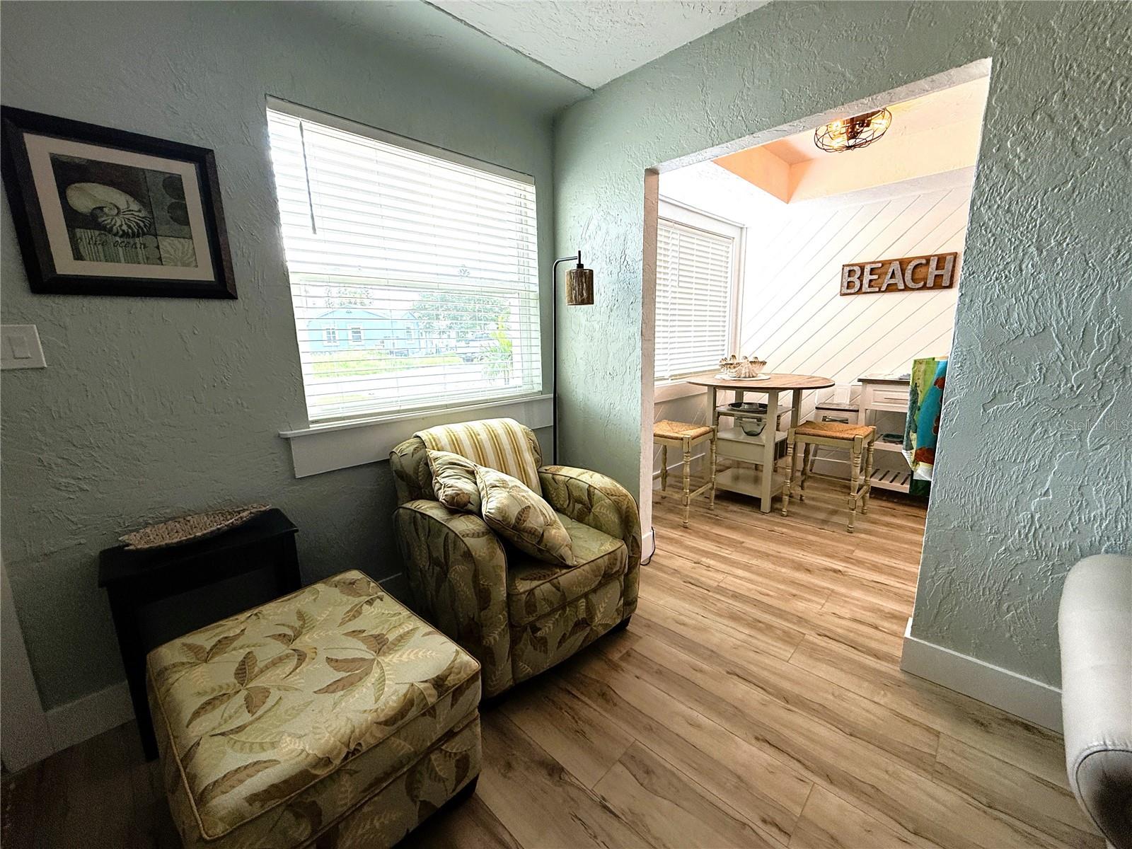421 Virginia Ave Property Photo 8