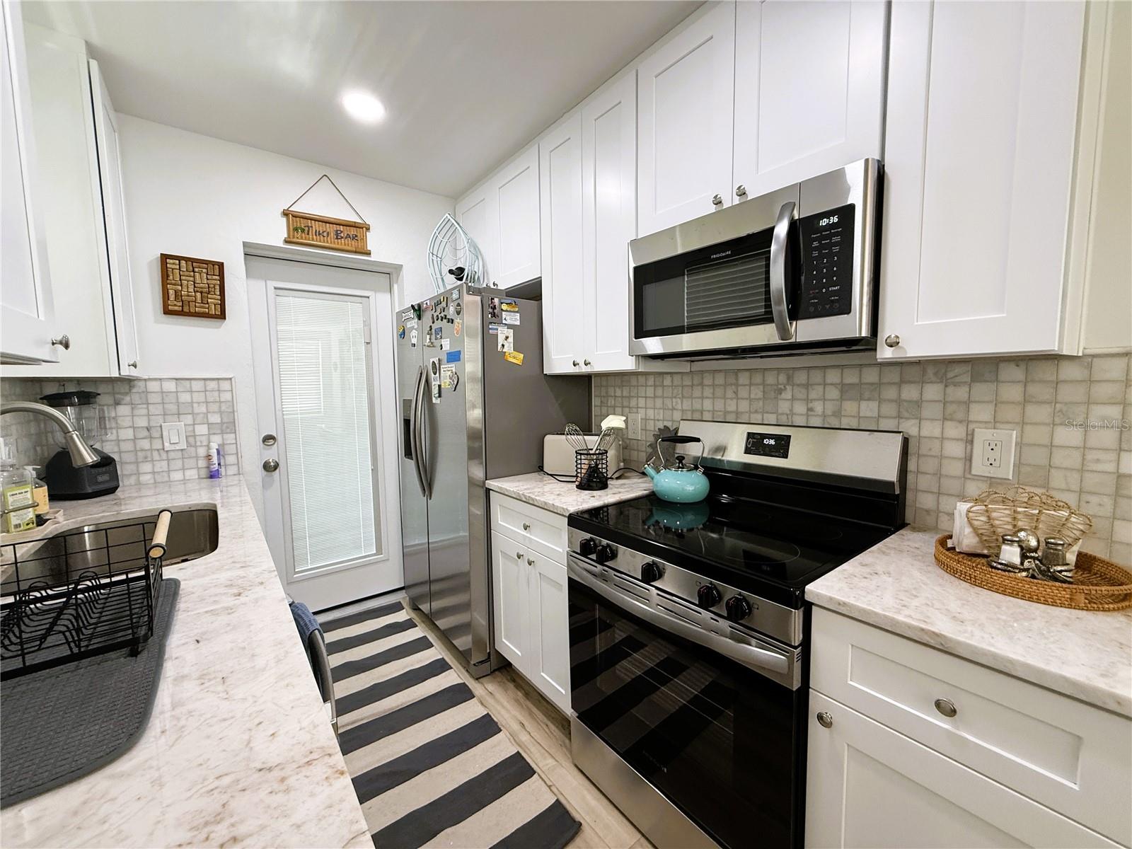 421 Virginia Ave Property Photo 10