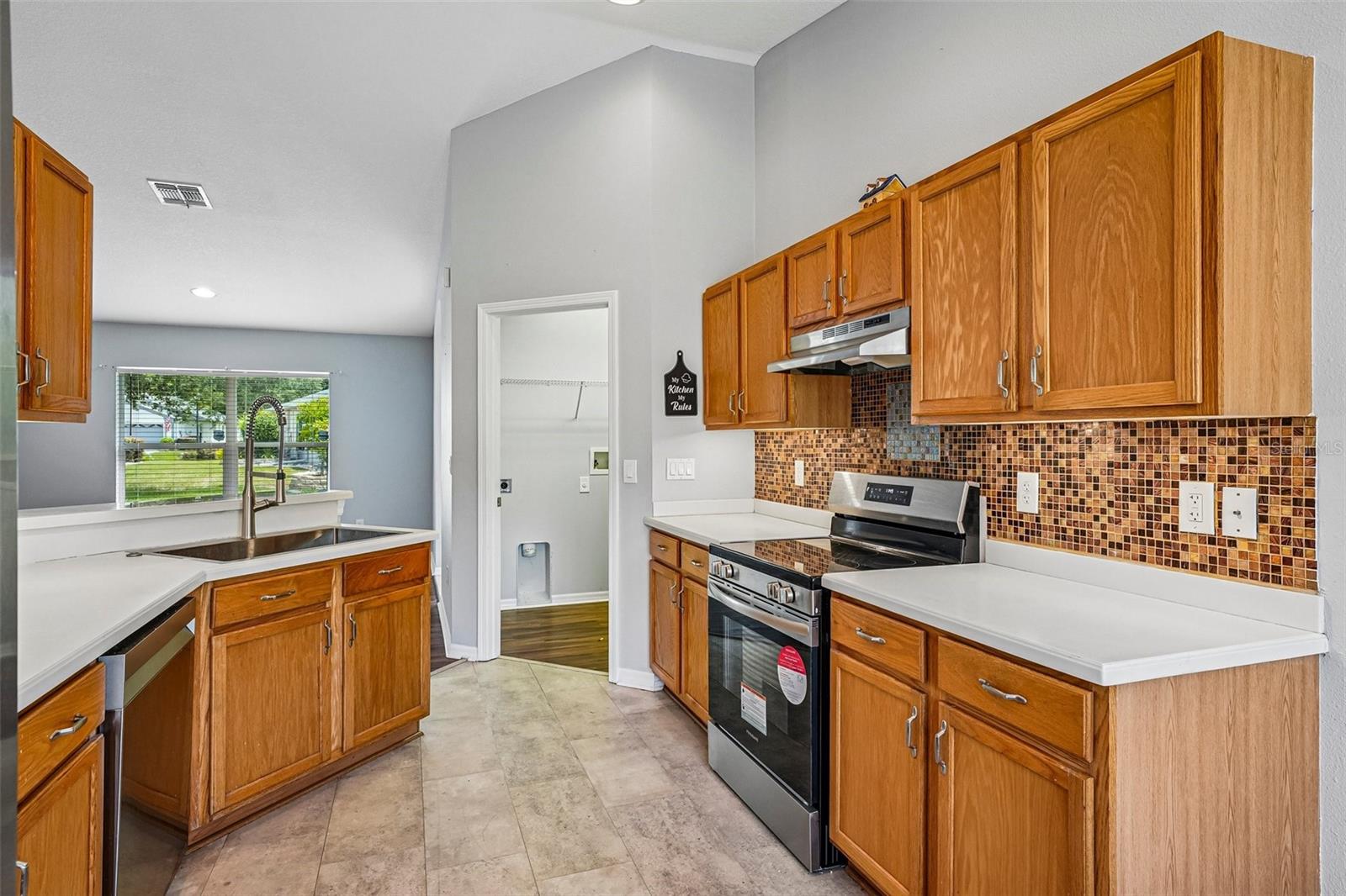 11455 Inman Ct Property Photo 12