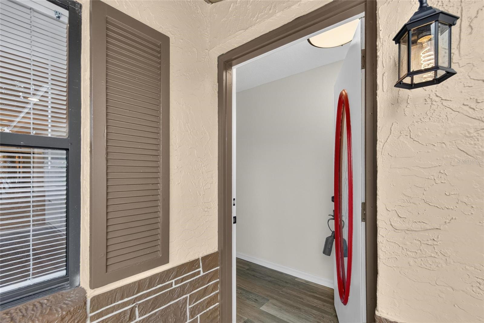1006 Saxon Ct Property Photo 10