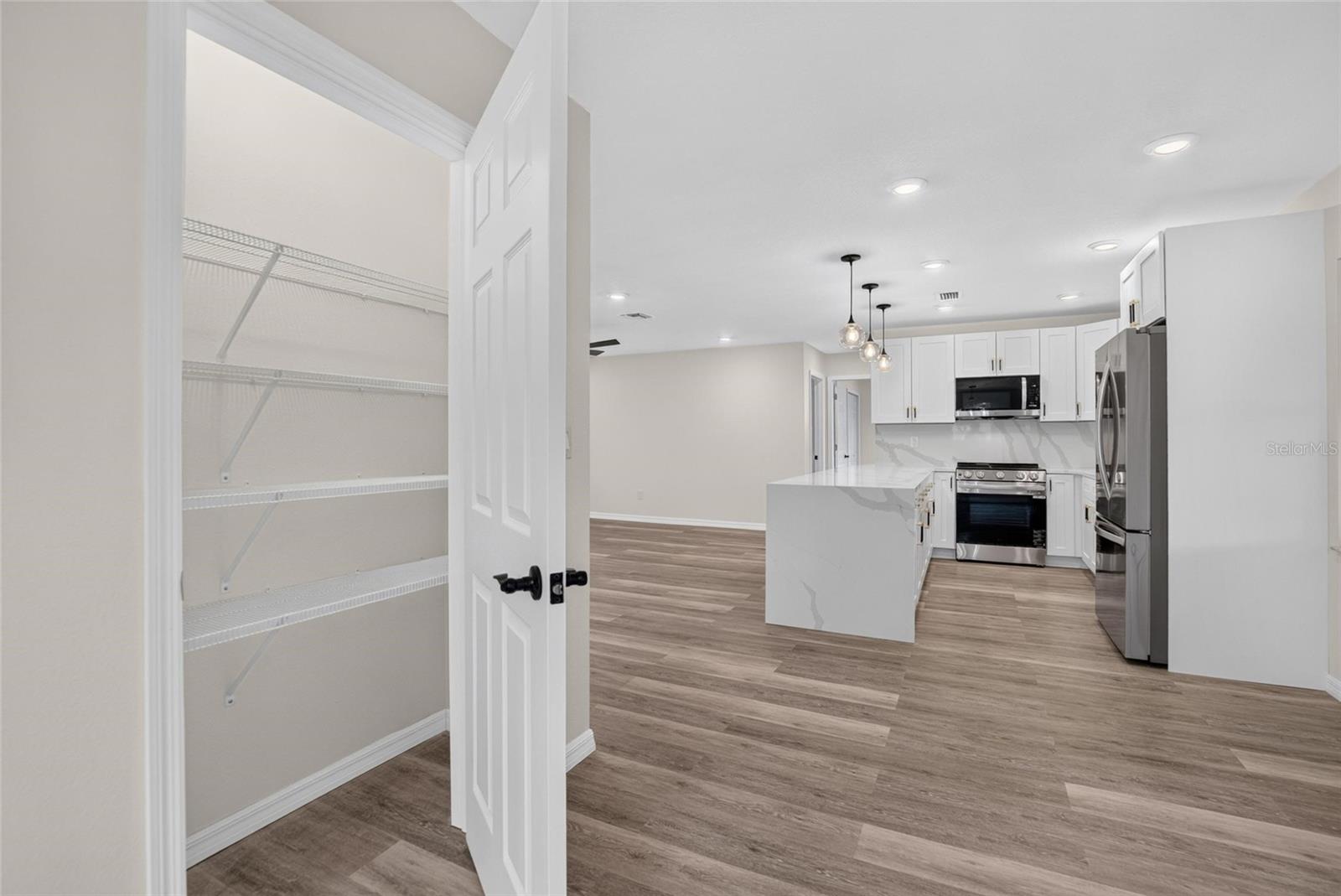 1006 Saxon Ct Property Photo 21