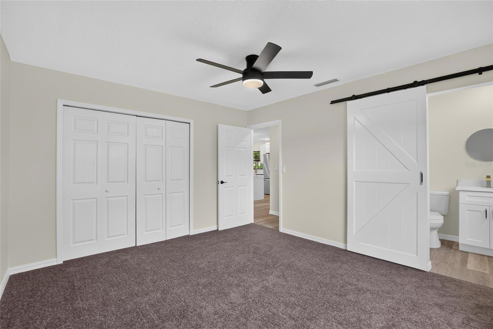 1006 Saxon Ct Property Photo 27