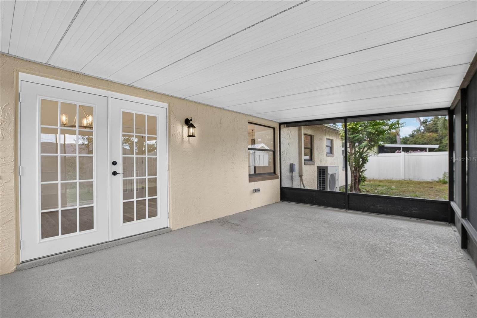 1006 Saxon Ct Property Photo 47