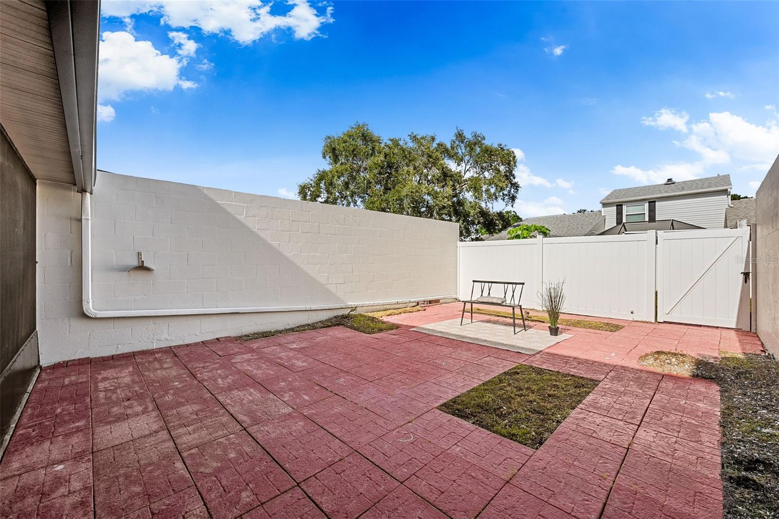 11917 Congressional Dr Property Photo 34