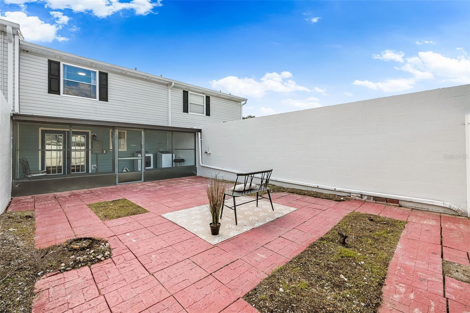 11917 Congressional Dr Property Photo 36