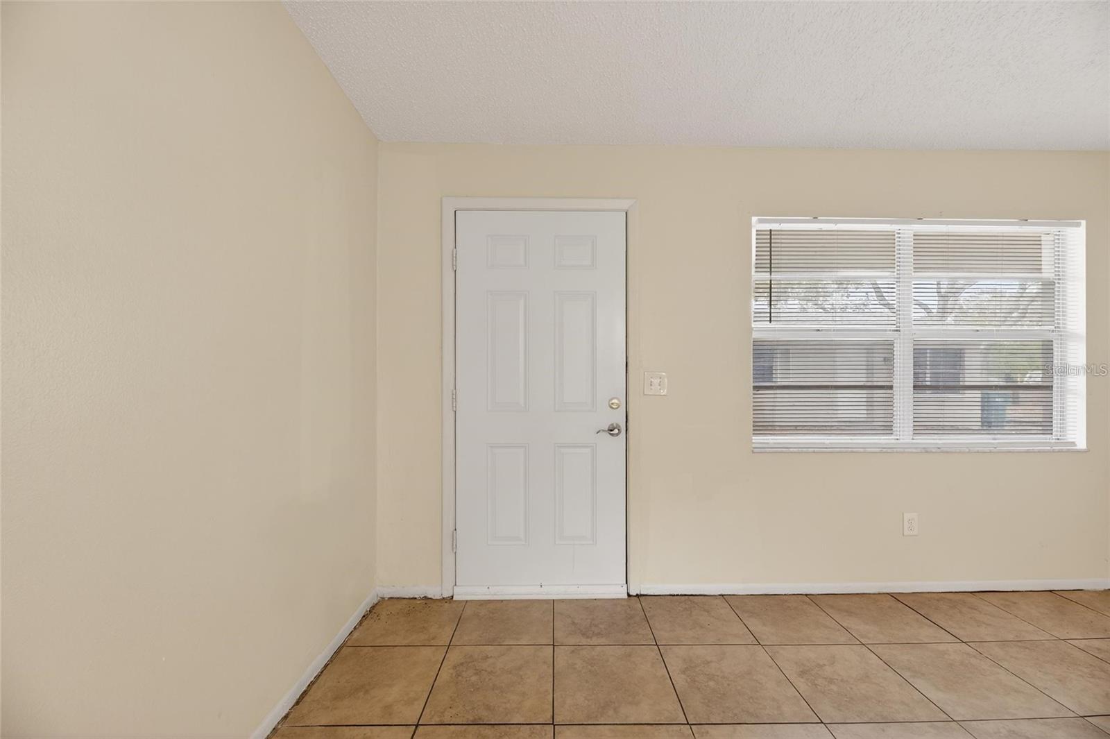 3753 141st Pl Property Photo 6