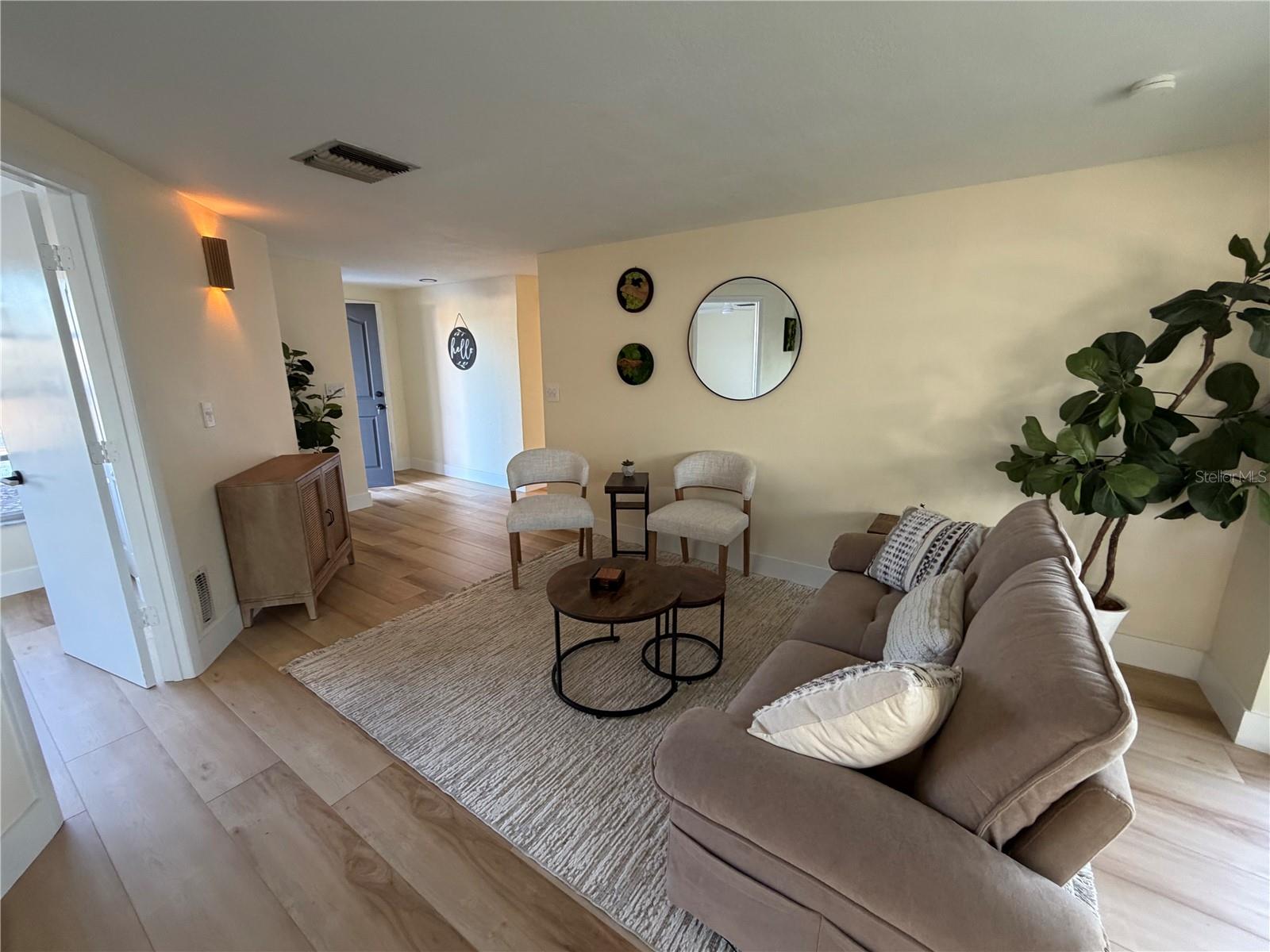 3128 Harvardston Loop Property Photo 9