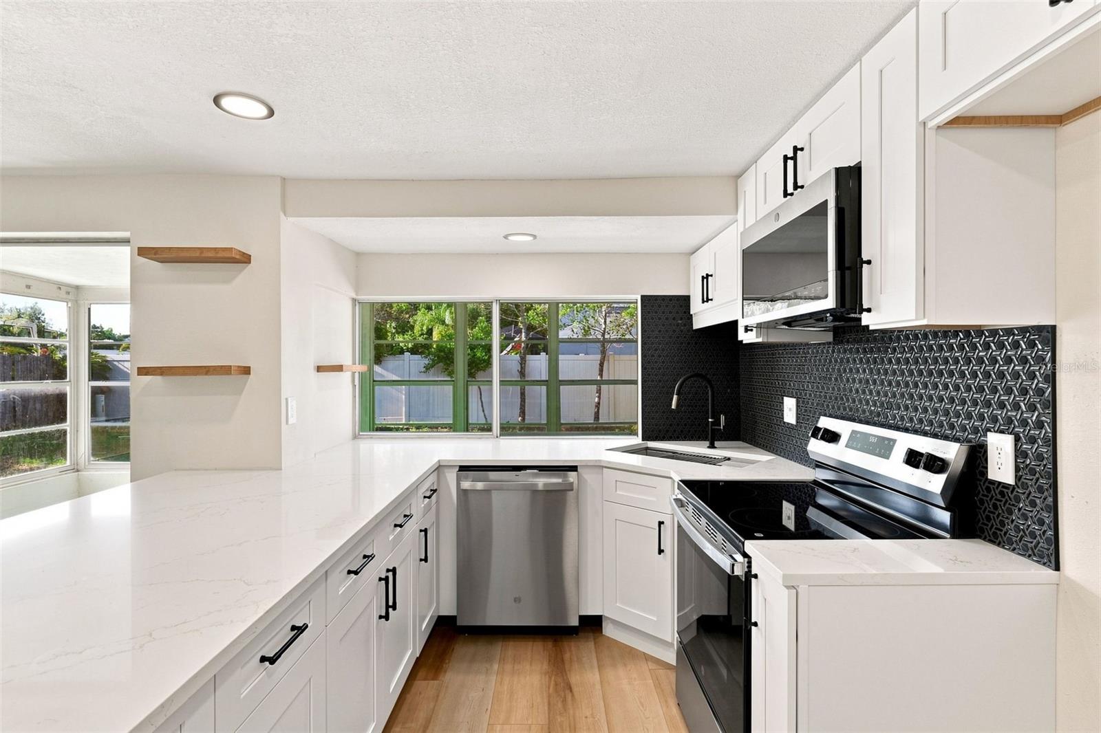 3128 Harvardston Loop Property Photo 17