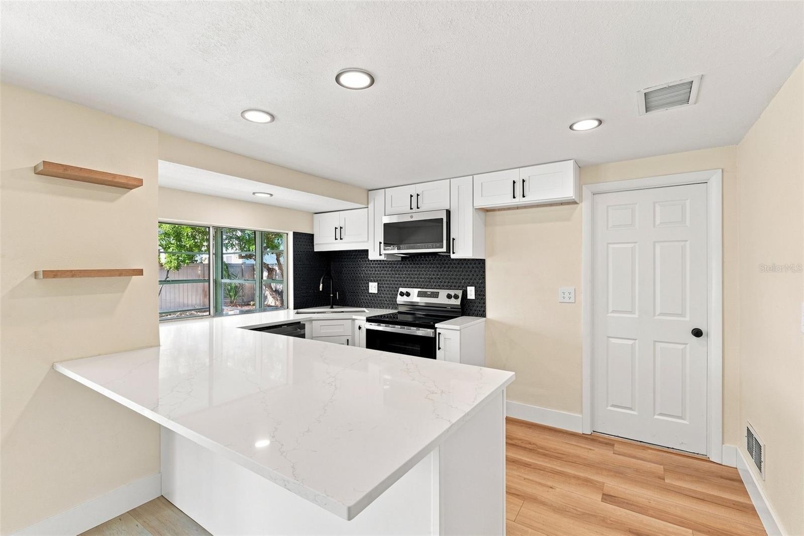 3128 Harvardston Loop Property Photo 21
