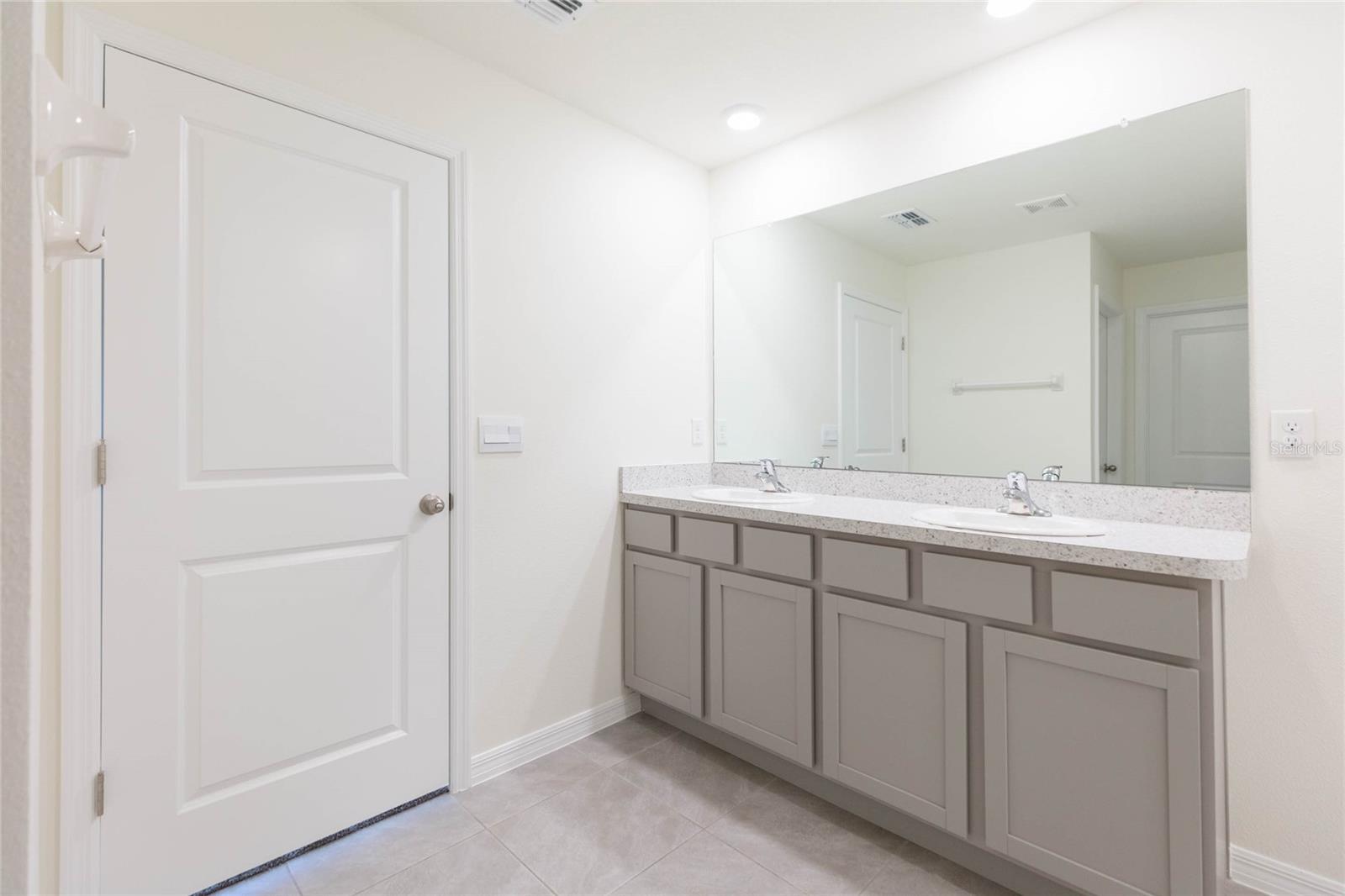 10732 Chippewa Dr Property Photo 24