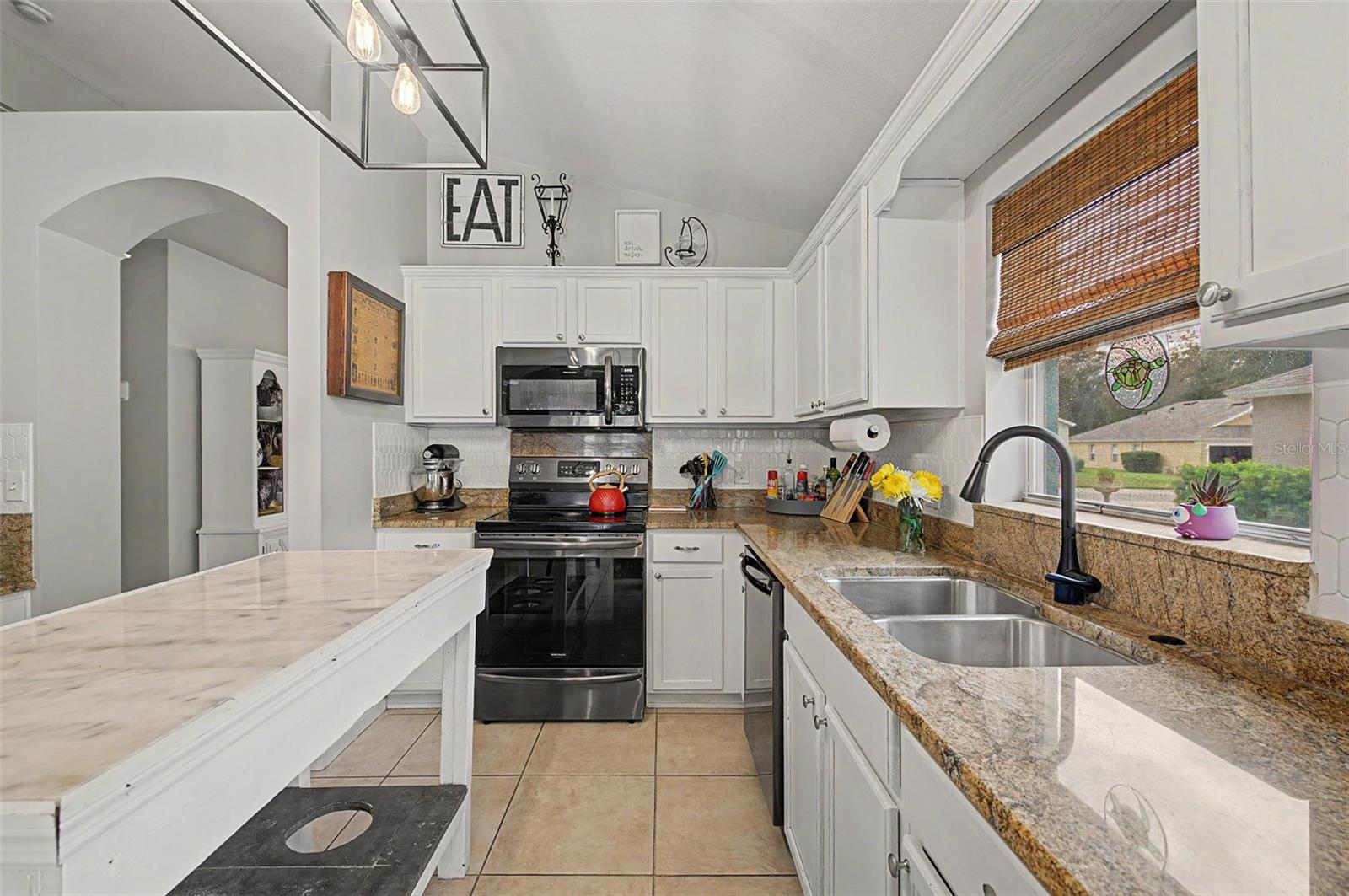 2022 Samantha Ln Property Photo 21
