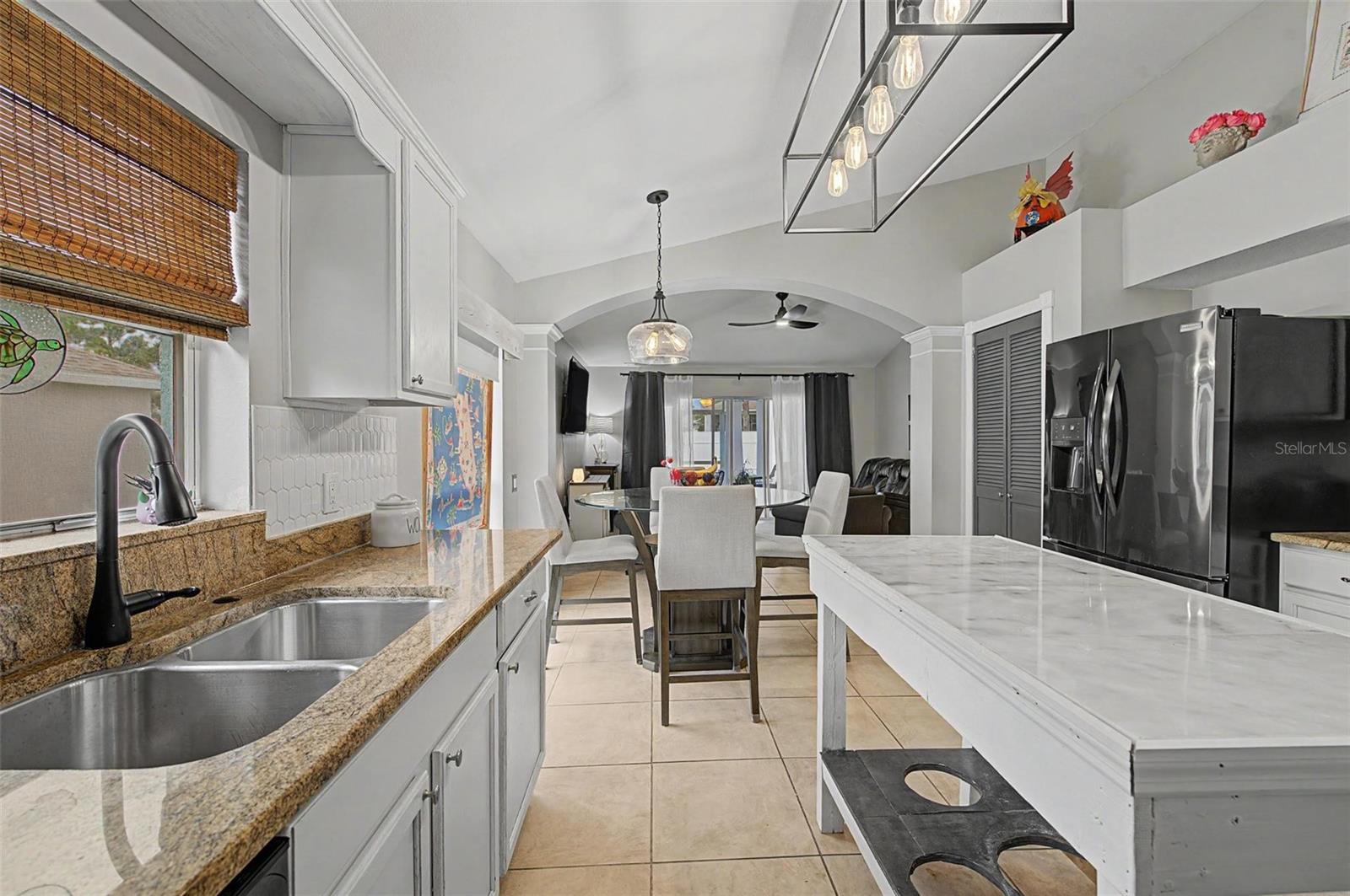 2022 Samantha Ln Property Photo 22