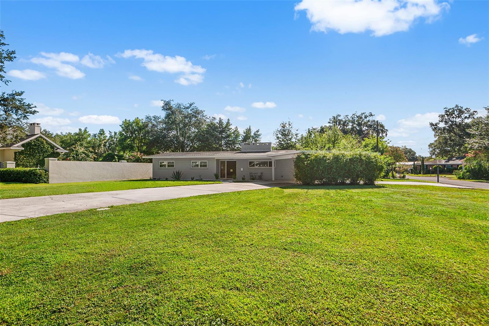 2624 Easton Ter Property Photo 4