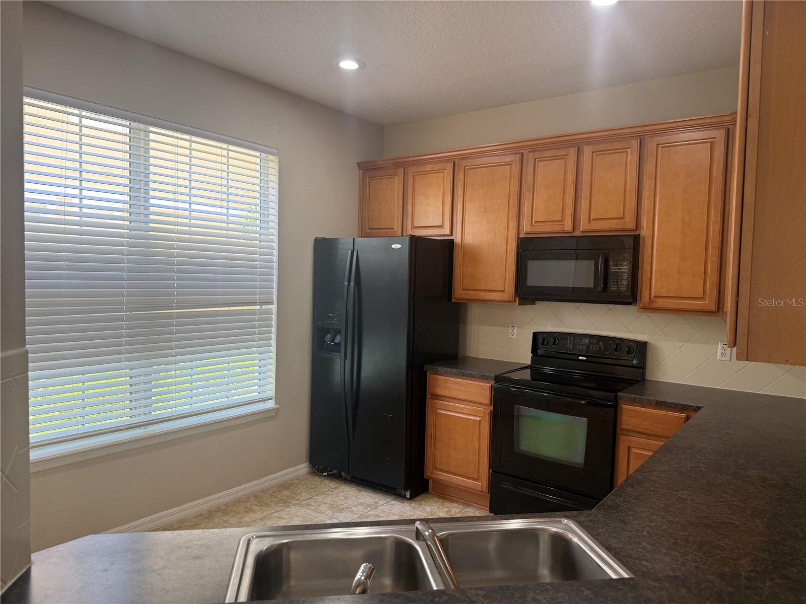 6730 Eagle Feather Dr Property Photo 16