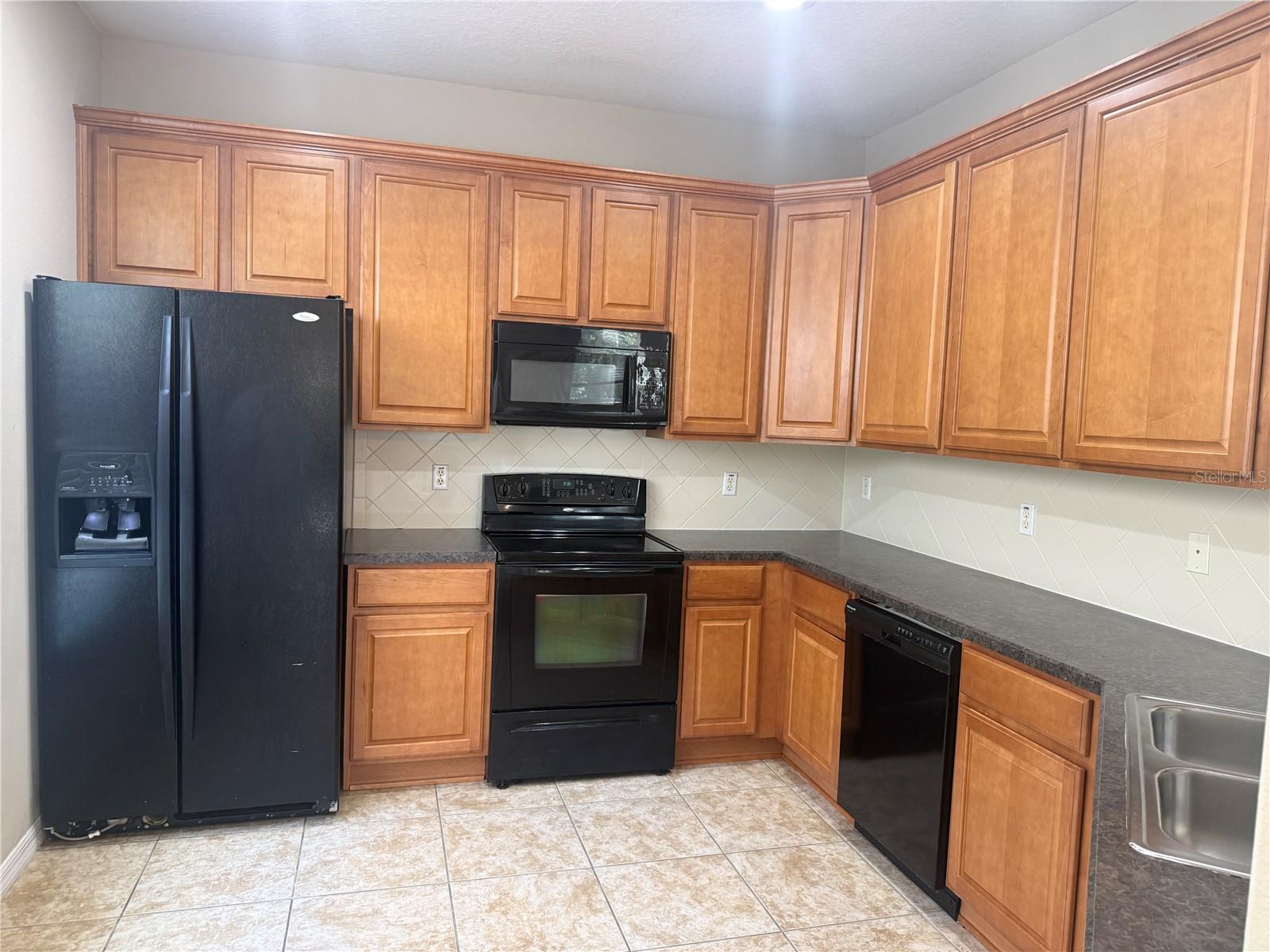 6730 Eagle Feather Dr Property Photo 19