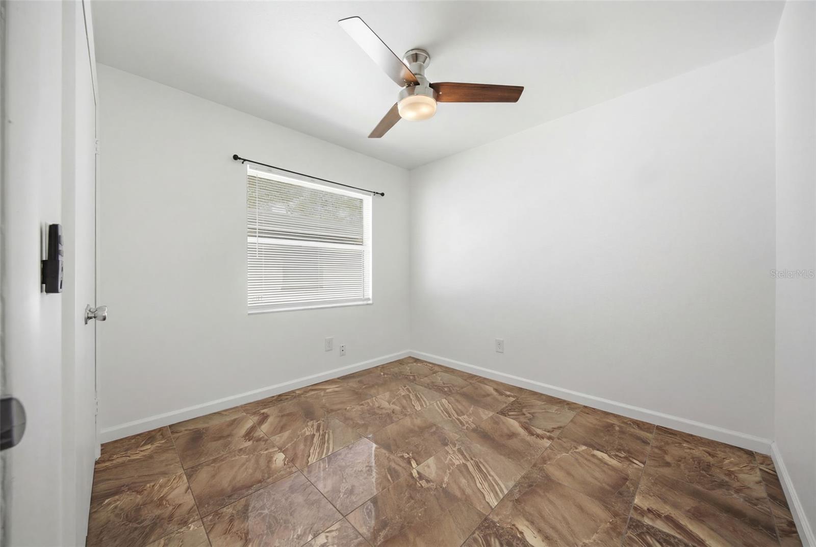 5608 S Manhattan Ave #a Property Photo 11