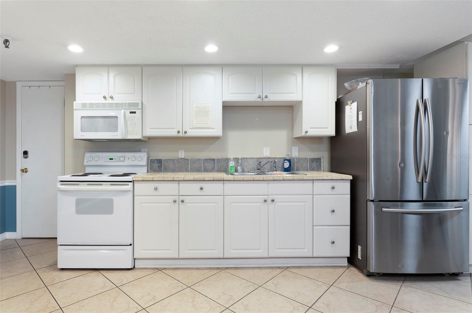 7430 Sunshine Skyway Ln S #405 Property Photo 35