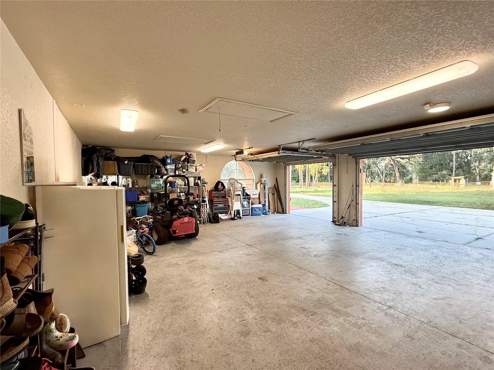 25406 Ladyhawk Ln Property Photo 54