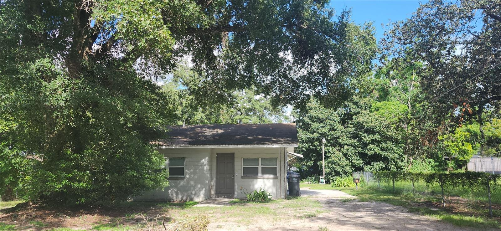 6401 N 49th St Property Photo 2