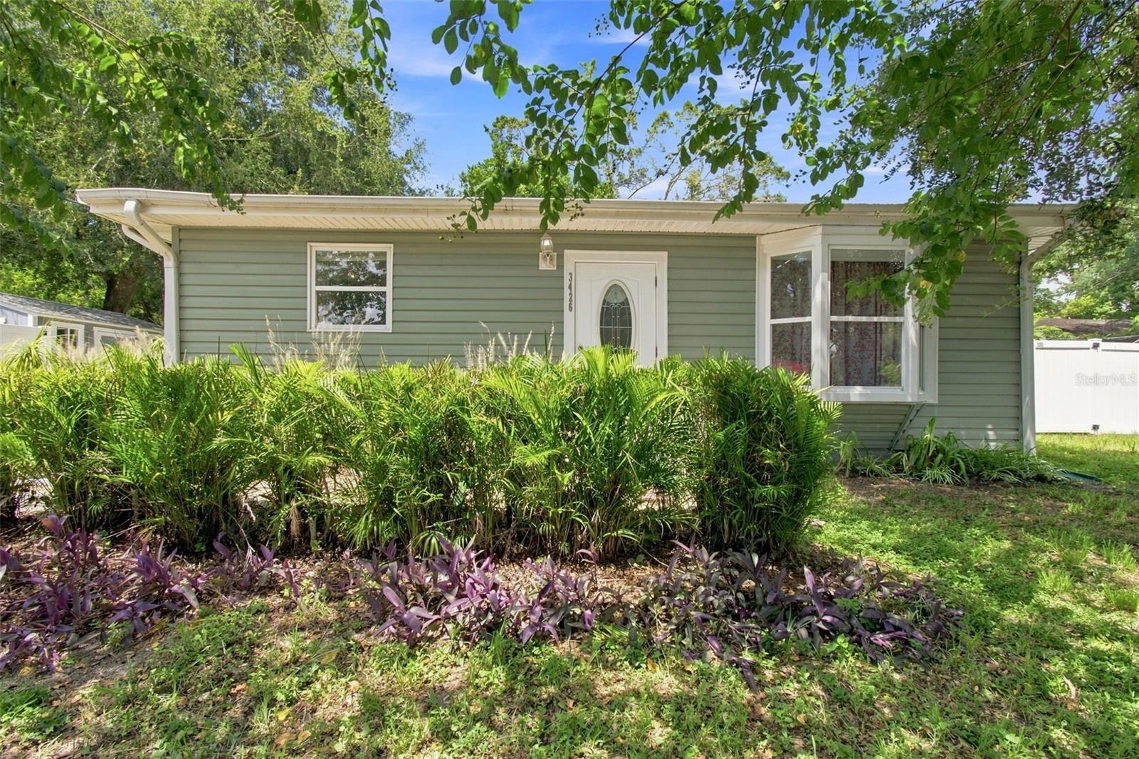 3426 Riverview Dr Property Photo 2