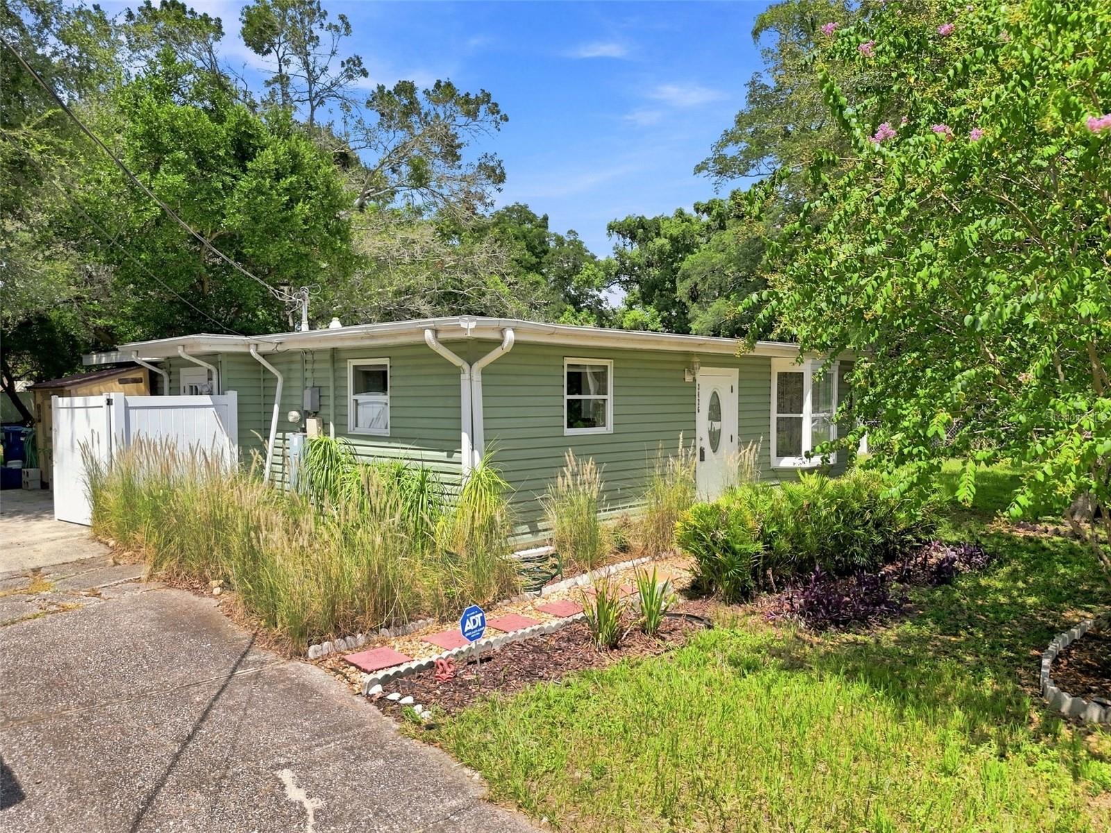 3426 Riverview Dr Property Photo 6