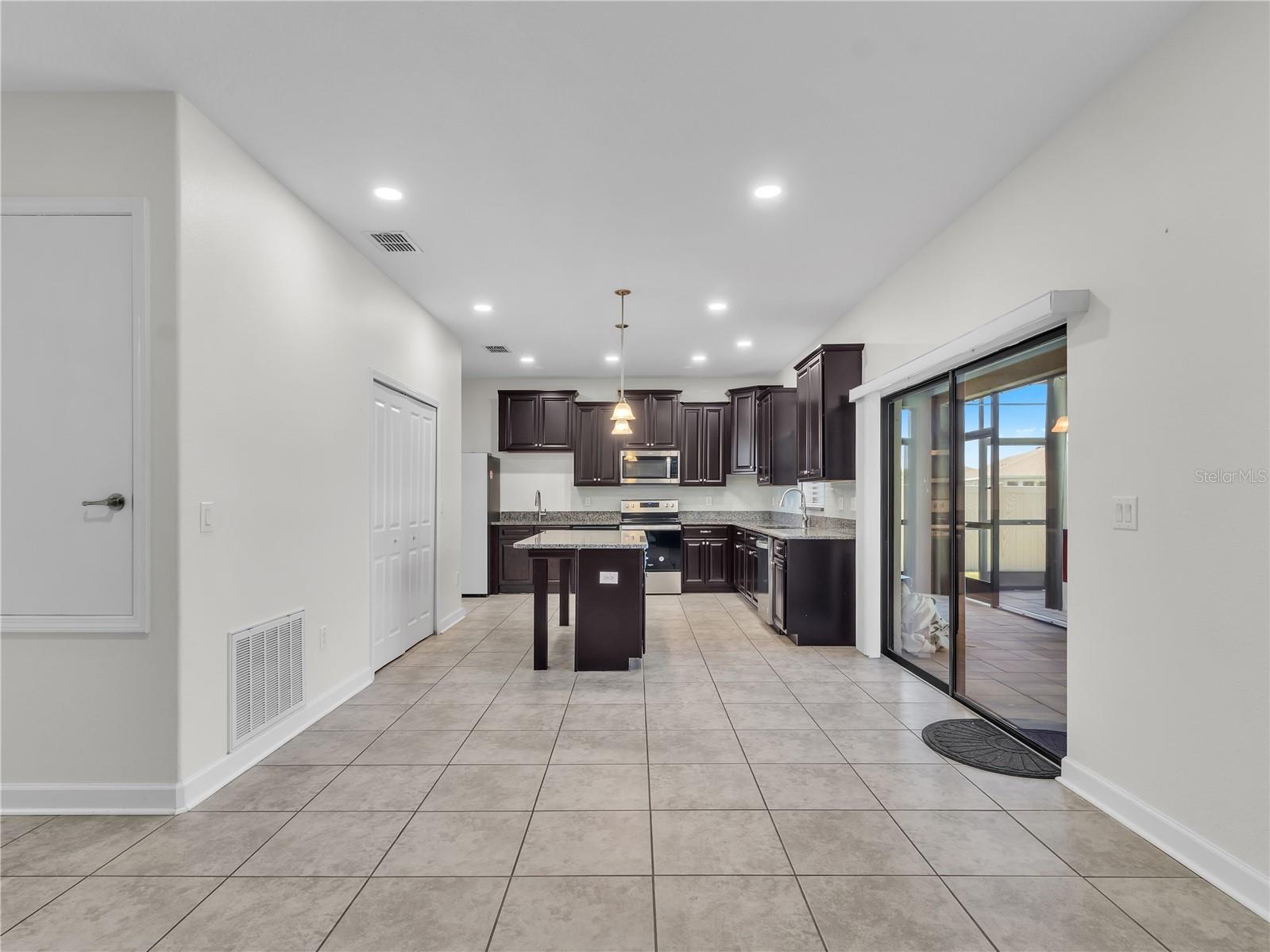 5063 Ivory Stone Dr Property Photo 12