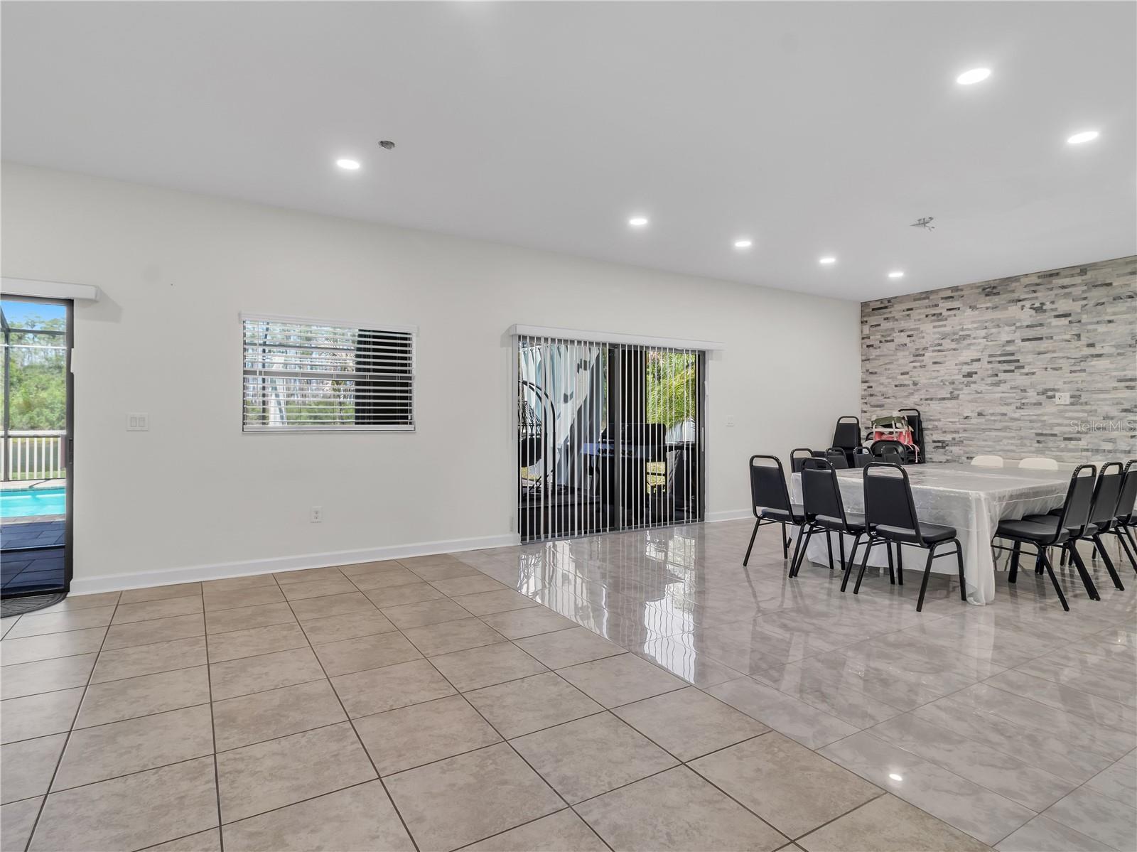5063 Ivory Stone Dr Property Photo 18