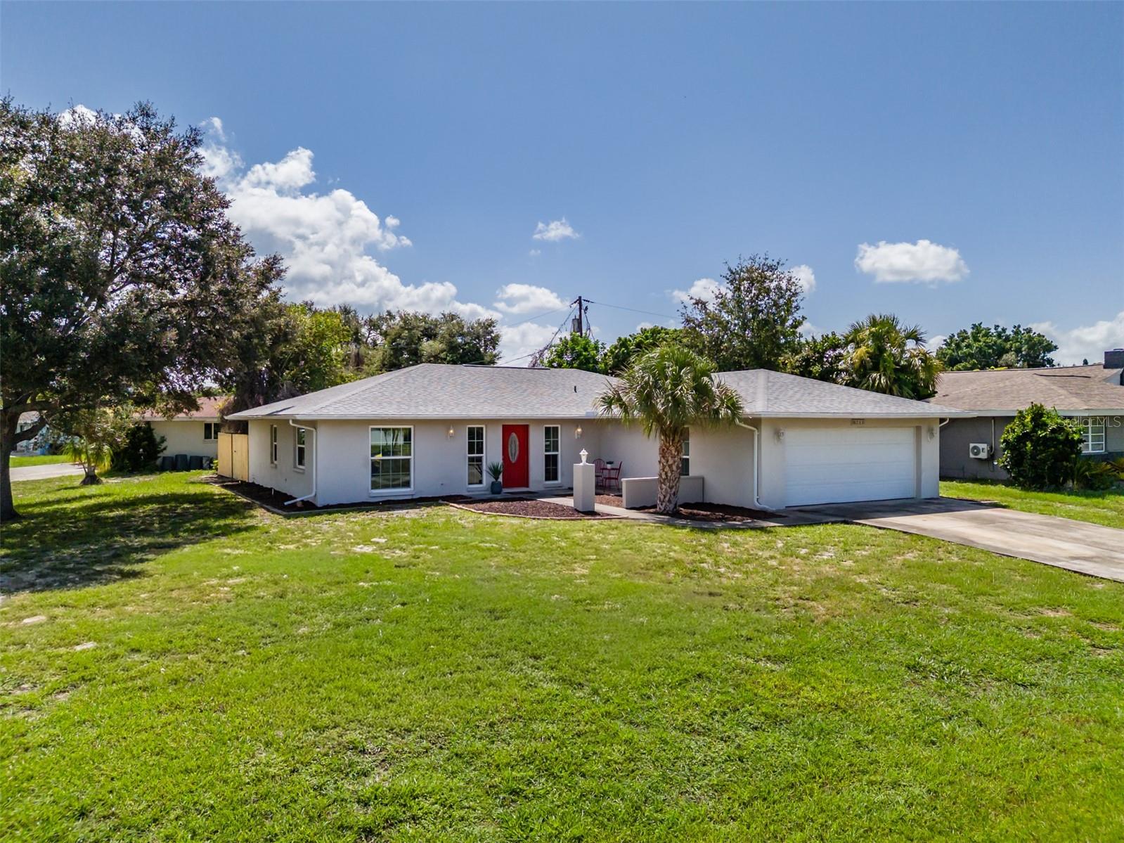 6711 Conetta Dr Property Photo 2
