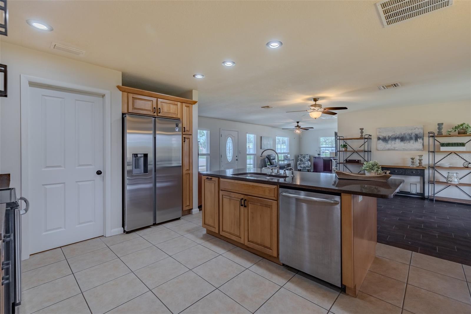 6711 Conetta Dr Property Photo 12