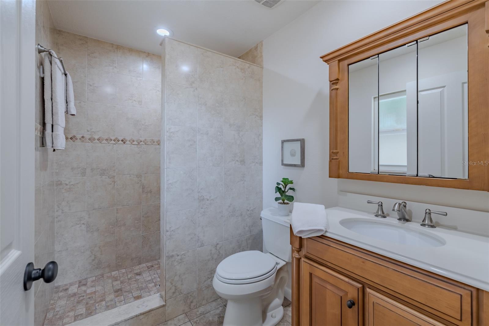 6711 Conetta Dr Property Photo 21