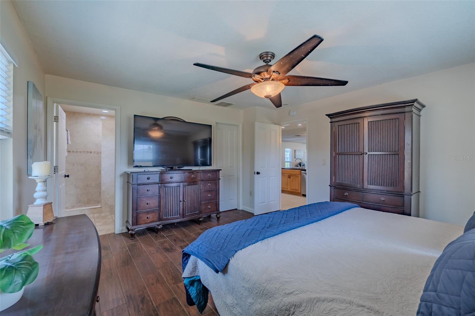 6711 Conetta Dr Property Photo 22