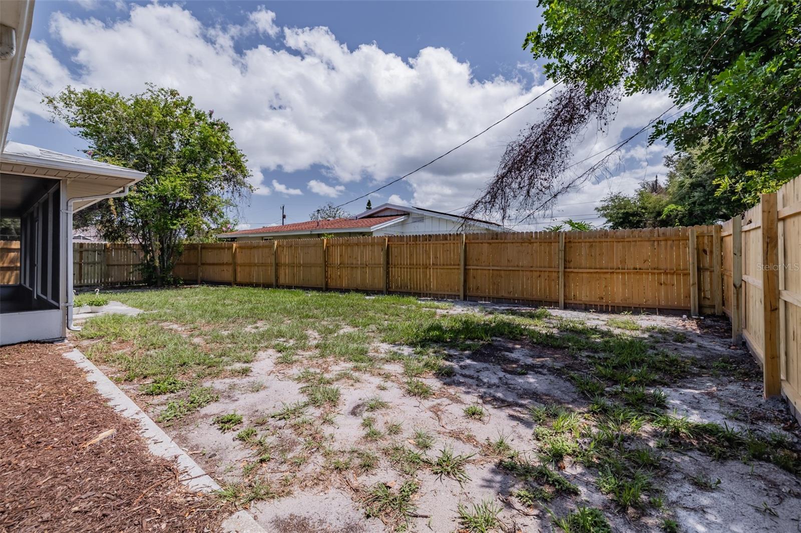 6711 Conetta Dr Property Photo 32