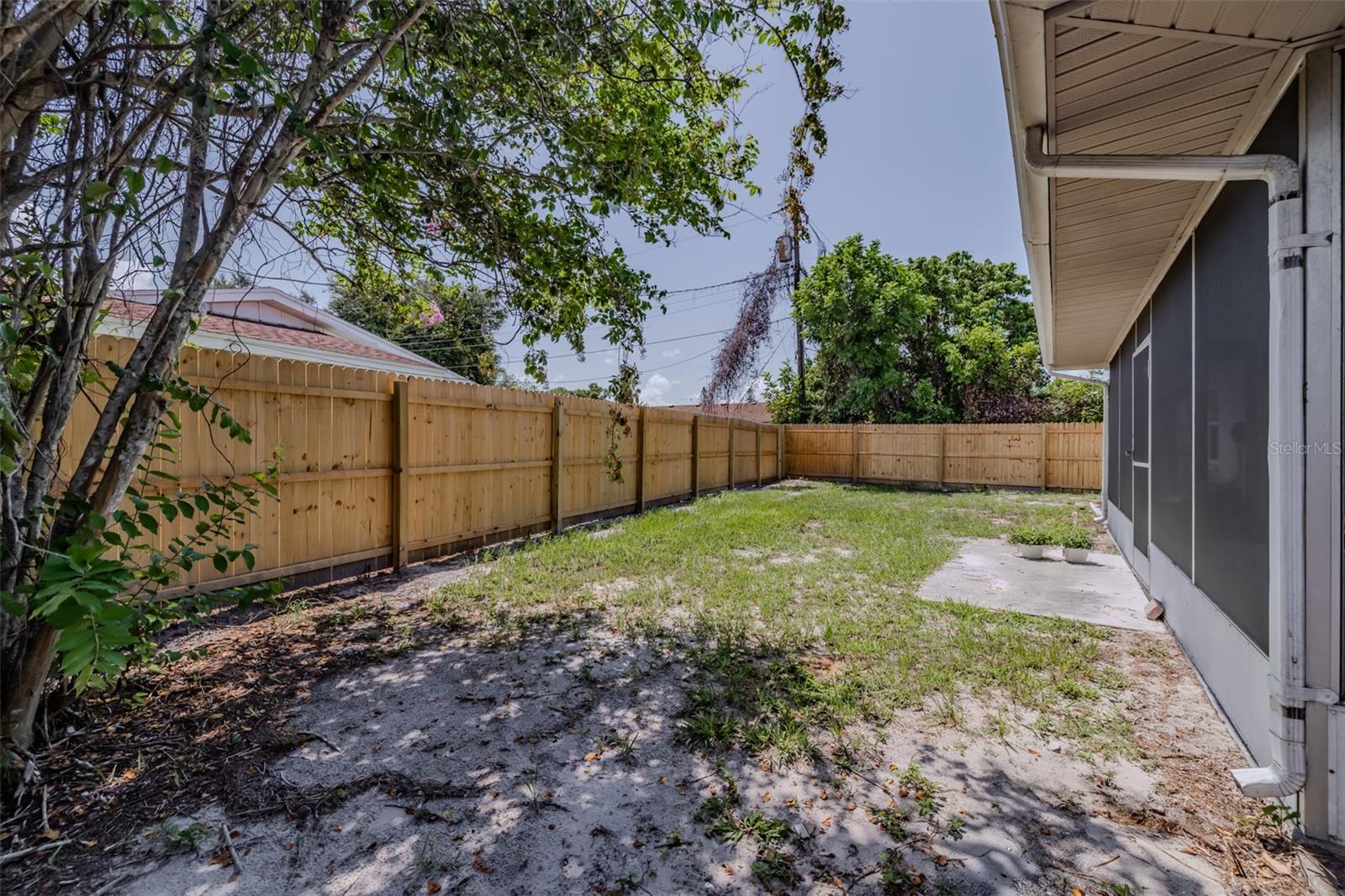 6711 Conetta Dr Property Photo 33