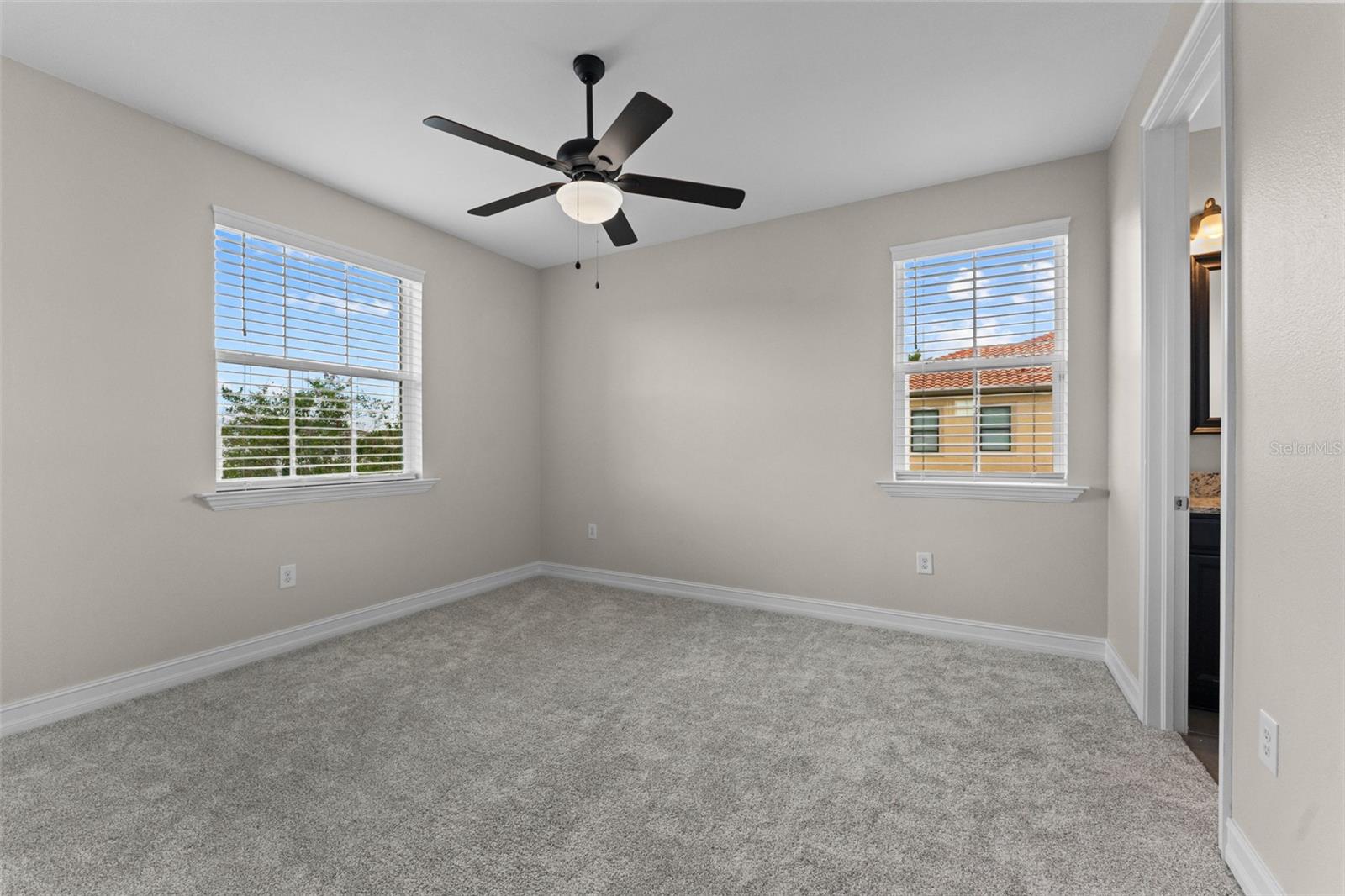 17901 Howsmoor Pl Property Photo 40