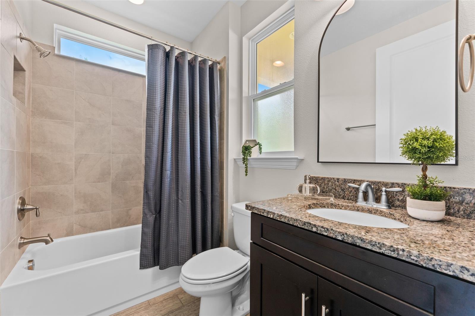 17901 Howsmoor Pl Property Photo 48