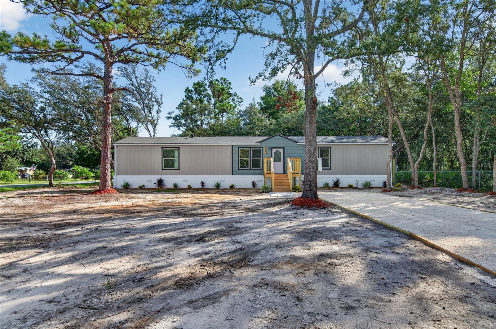 6645 W Erlen Ln Property Photo 1