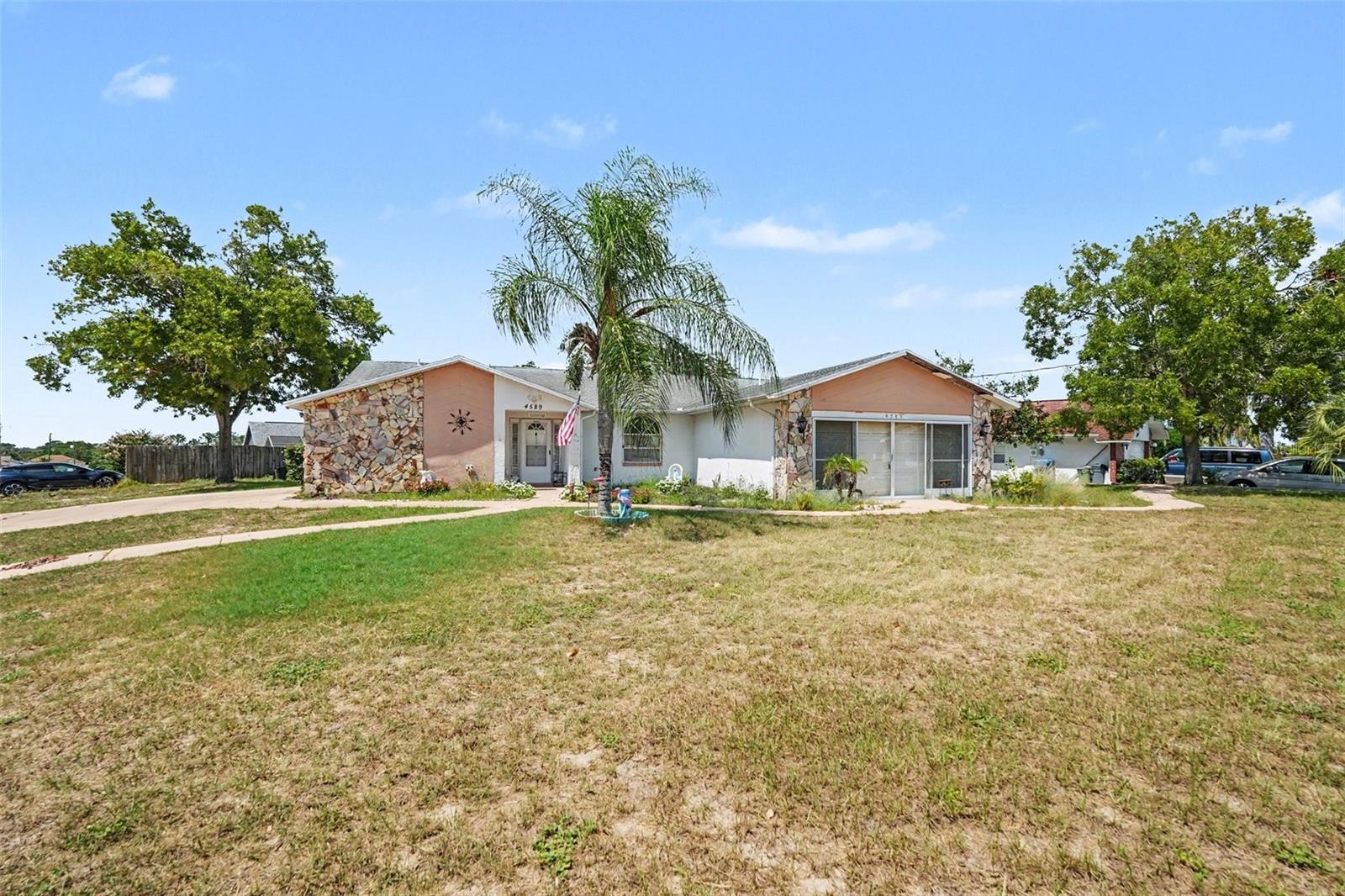 4589 Mariner Blvd Property Photo 2