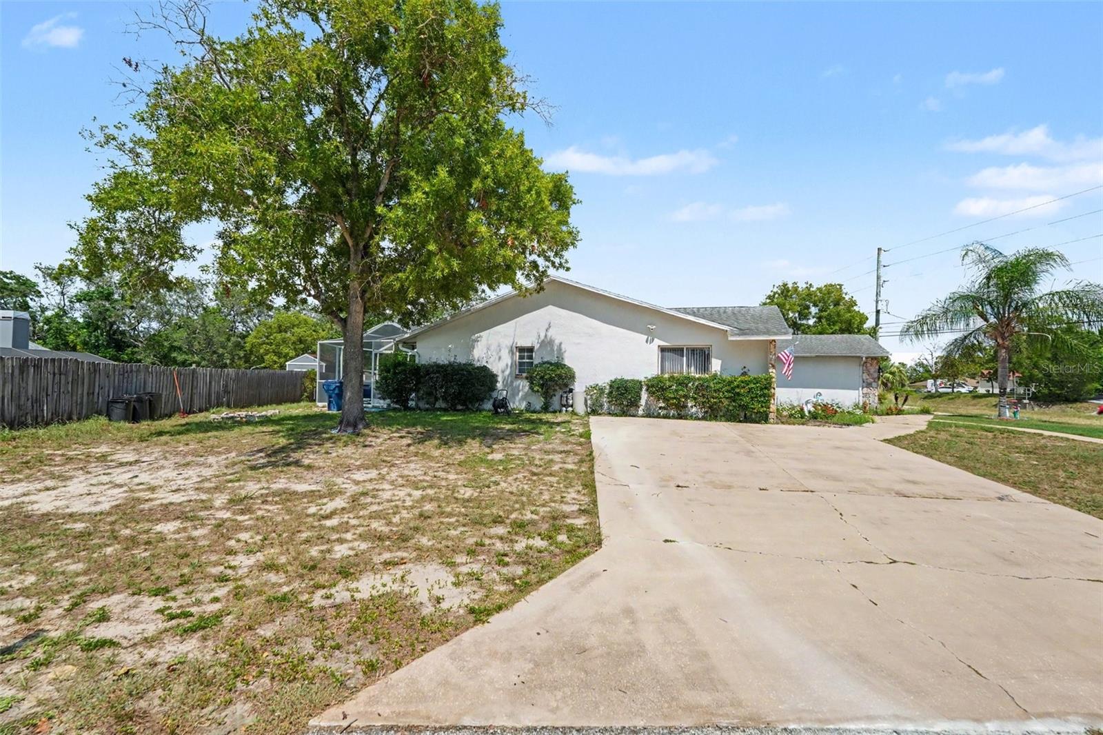 4589 Mariner Blvd Property Photo 3