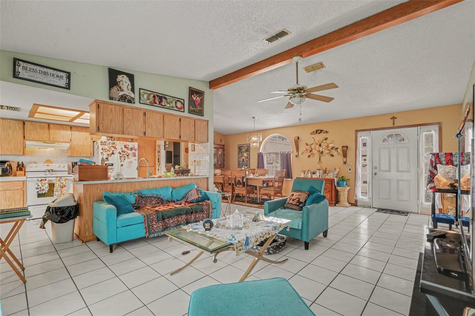 4589 Mariner Blvd Property Photo 4
