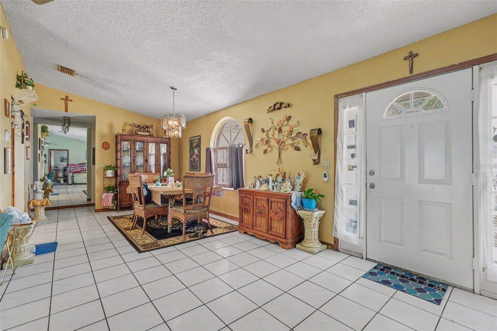 4589 Mariner Blvd Property Photo 7