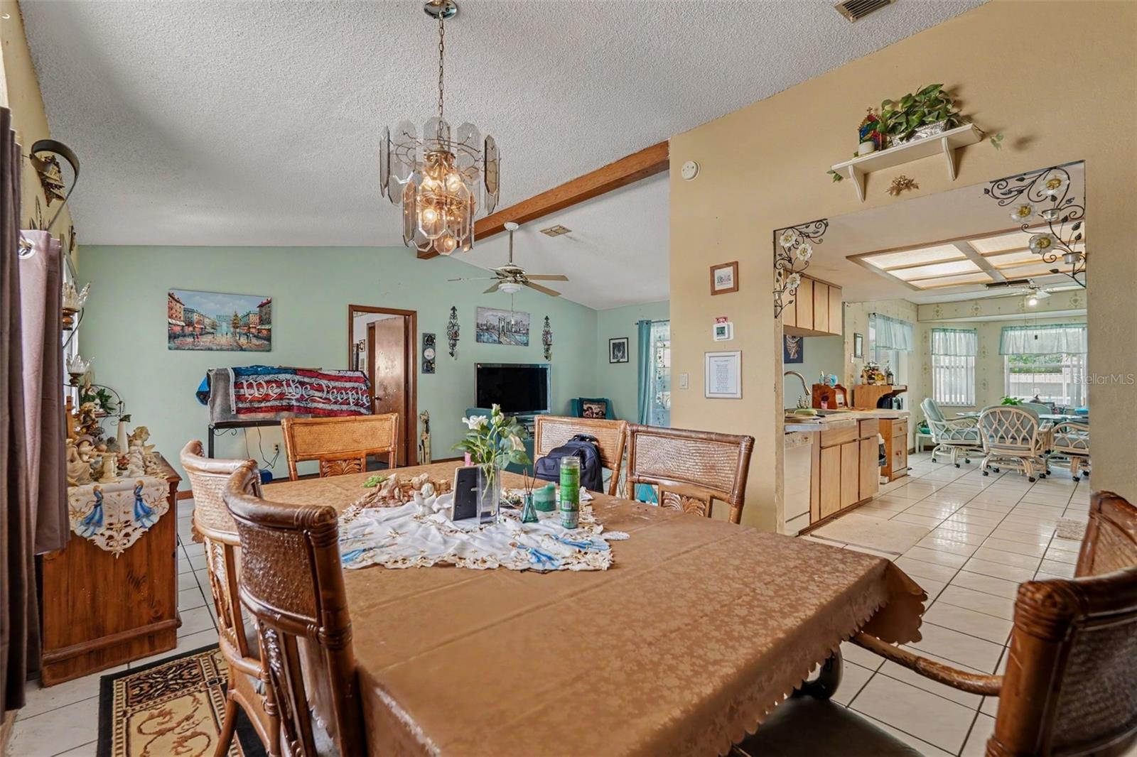 4589 Mariner Blvd Property Photo 8