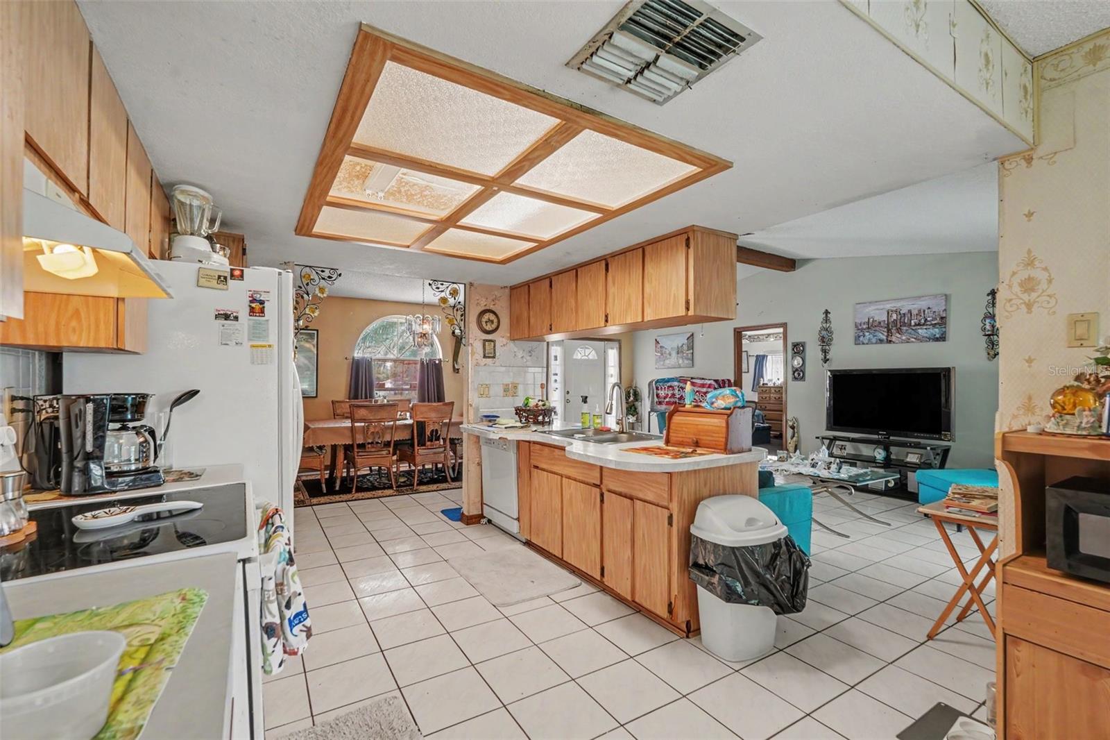 4589 Mariner Blvd Property Photo 10